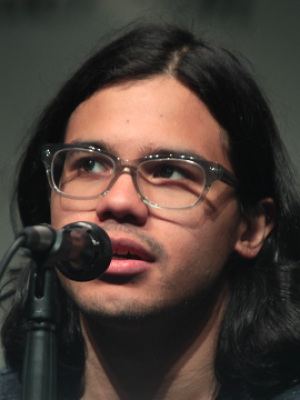 Carlos Valdes (actor) profile Photo