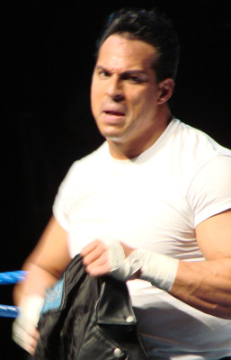Deuce (wrestler) profile Photo