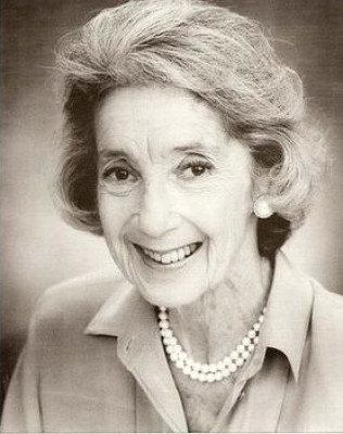 Frances Bay profile Photo