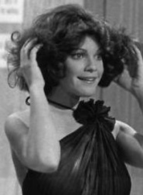Julie Cobb profile Photo