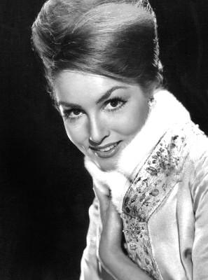 Julie Newmar profile Photo