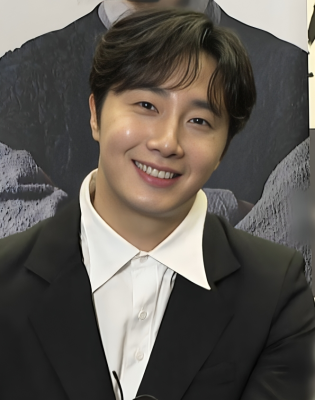 Jung Il-woo profile Photo
