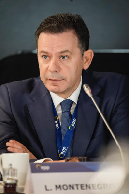 Luís Montenegro profile Photo
