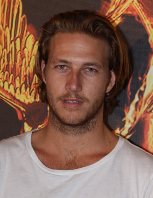 Luke Bracey profile Photo