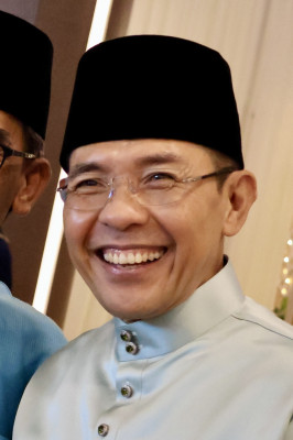 Maliki Osman profile Photo