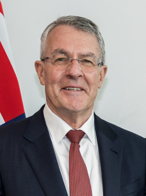 Mark Dreyfus profile Photo