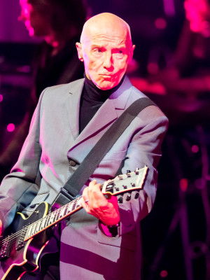 Midge Ure profile Photo