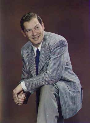 Milton Berle profile Photo
