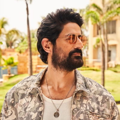 Mohit Raina profile Photo