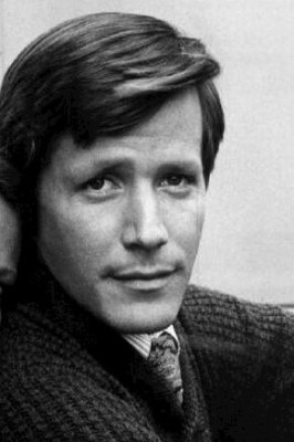 Peter Strauss profile Photo