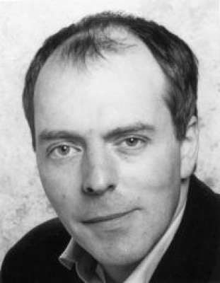 Simon Cadell profile Photo