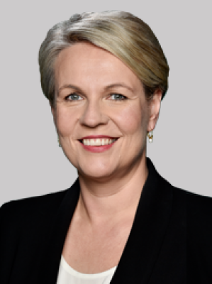 Tanya Plibersek profile Photo