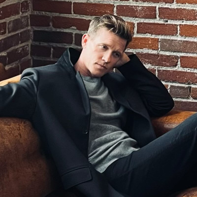 Warren Kole profile Photo