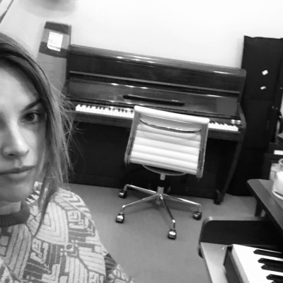 Amelia Warner profile Photo