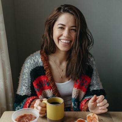 Molly Yeh profile Photo