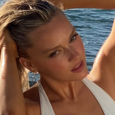 Camille Kostek profile Photo