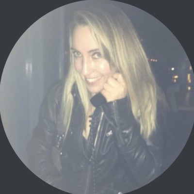 Caroline Kepnes profile Photo