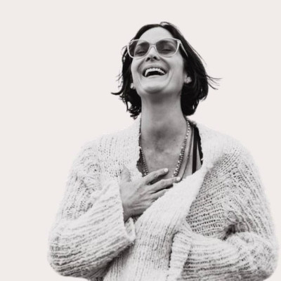 Carrie-Anne Moss profile Photo