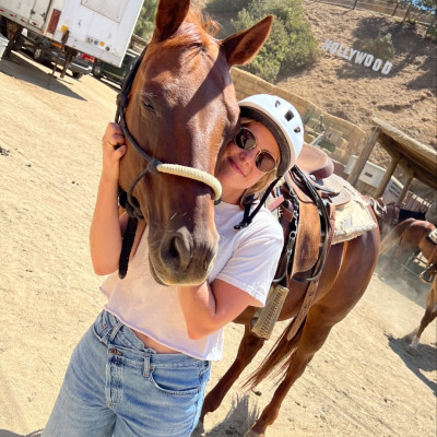 Erika Henningsen profile Photo