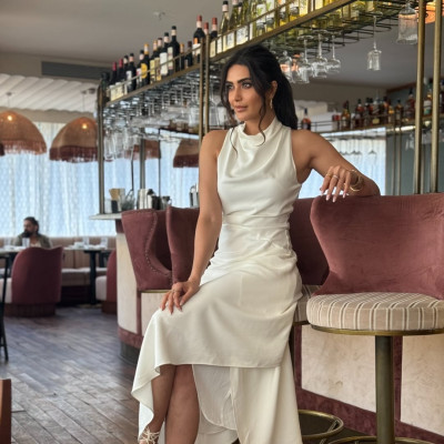 Karishma Tanna profile Photo
