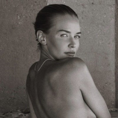 Lara Worthington profile Photo