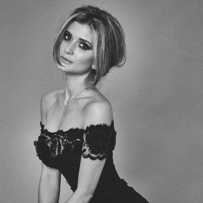 Lauren Hutton profile Photo