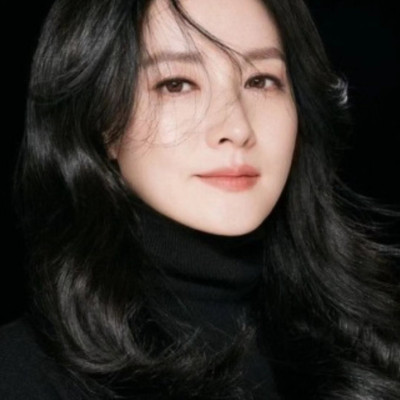 Lee Young-ae profile Photo
