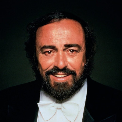 Luciano Pavarotti profile Photo