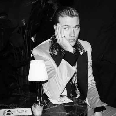 Lucky Blue Smith profile Photo