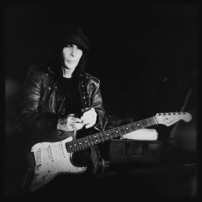 Mick Mars profile Photo