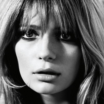 Mischa Barton profile Photo
