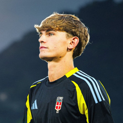 Nico Paz profile Photo
