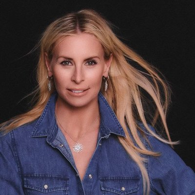 Niki Taylor profile Photo