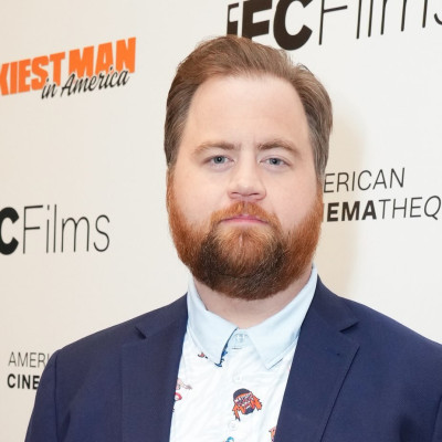 Paul Walter Hauser profile Photo