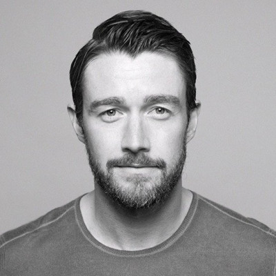 Robert Buckley profile Photo