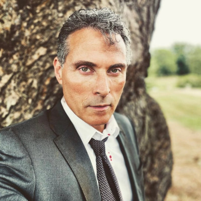 Rufus Sewell profile Photo