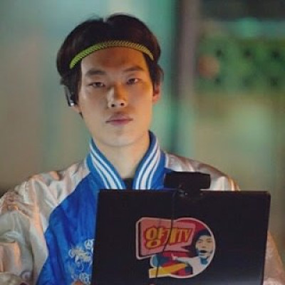 Ryu Jun-yeol profile Photo