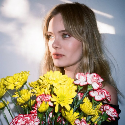Sara Paxton profile Photo
