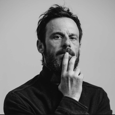 Scoot McNairy profile Photo