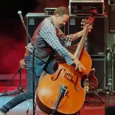 Stanley Clarke profile Photo