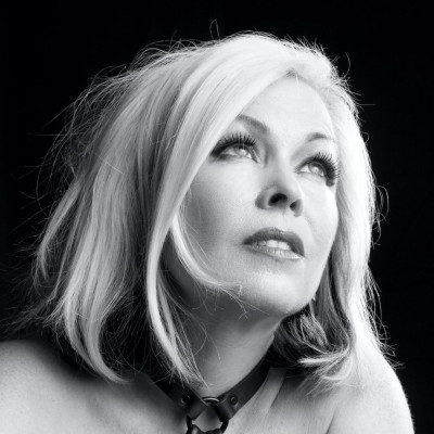 Terri Nunn profile Photo