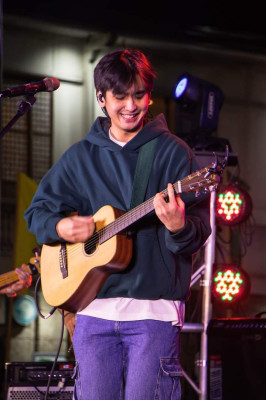 Adie (Filipino singer)