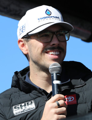 Dean Thompson (racing driver) profile Photo