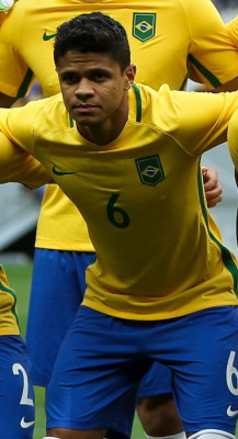 Douglas Santos (footballer, born 1994)