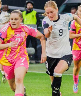 Emma Watson (footballer)