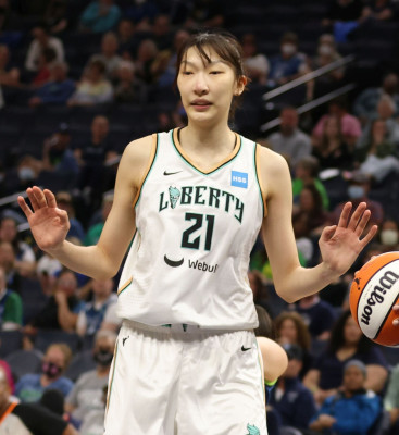 Han Xu (basketball)