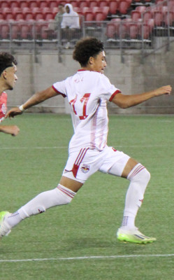 Julian Hall (soccer)