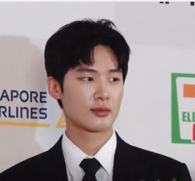 Kim Dong-hee (actor)