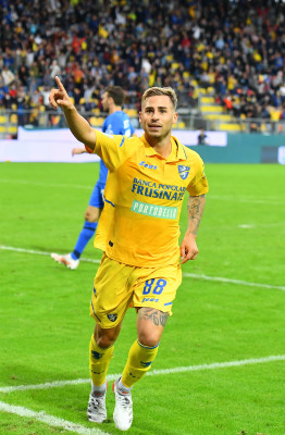 Matteo Ricci (footballer, born May 1994)