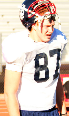 Maxx Williams profile Photo